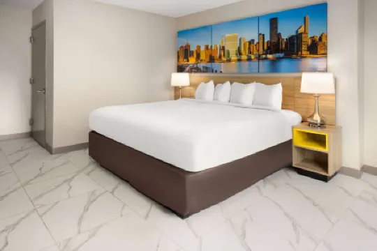 Days Inn by Wyndham Staten Island