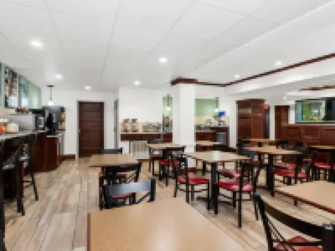 Best Western Patriots Point マウント・プレザントのホテル