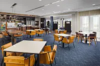 Courtyard Phoenix Mesa Gateway Airport - breakfast