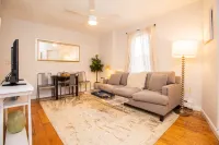 Cozy Two-Bedroom Apartment in Boston's South End Hotel di 