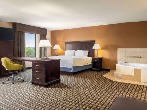 Hampton Inn & Suites Pine Bluff