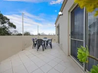 Hamilton Townhouse Motel Hotels in Hamilton