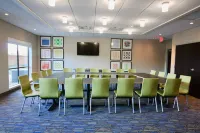 Holiday Inn Express & Suites Kirksville - University Area Hotels in La Plata