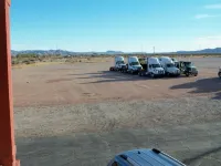 Super 8 by Wyndham Van Horn - parking