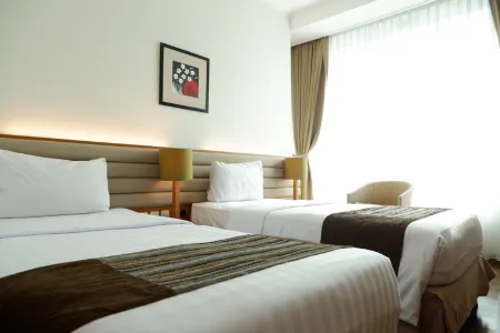 Point C Hotel Bandung Отели в г. Cidadap