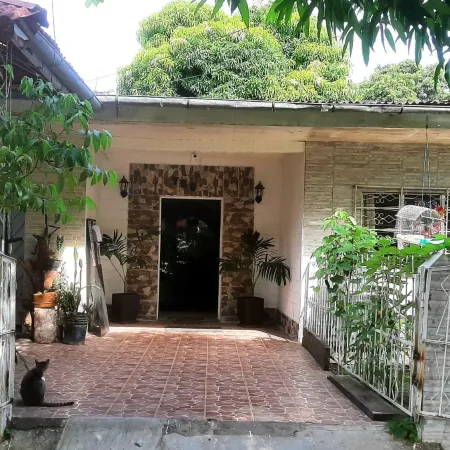 Kitara House Backpackers Hostel