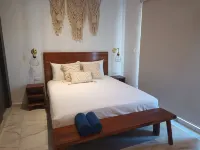 Beautiful Studio Very Close To The Beach and 5th Avenue