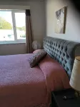 Apartment-Sleeps3-Parking-Garden-Internet