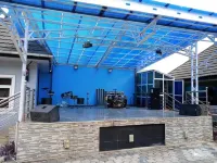 Old English Torf Apartment