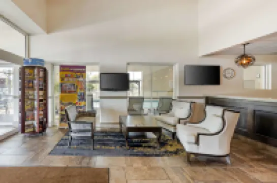 Best Western Plus Revere Inn  Suites