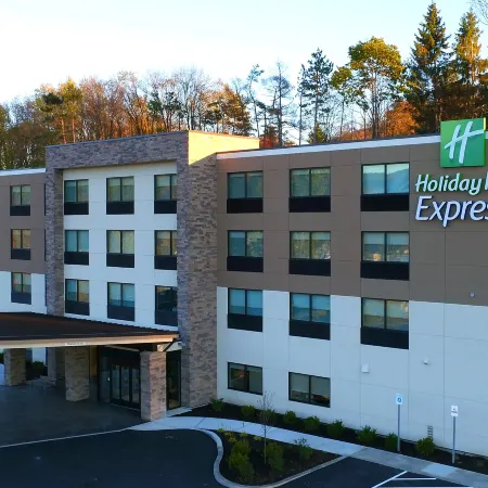 Holiday Inn Express ONEONTA by IHG