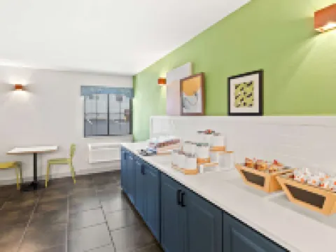 Spark by Hilton Wichita East Hotels in Wichita