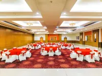 Lemon Tree Hotel, East Delhi Mall, Kaushambi - breakfast