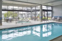 Courtyard Detroit Troy فنادق في تروي
