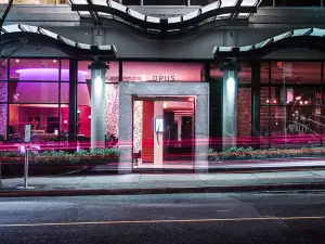 Opus Vancouver