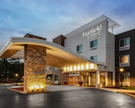 フェアフィールド・イン & スイーツ・バイ・マリオット・クィーンズベリー・グレンズ・フォールズ / レイク・ジョージ・エリア クイーンズベリーのホテル