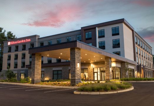 힐튼 가든 인 보스턴 칸톤