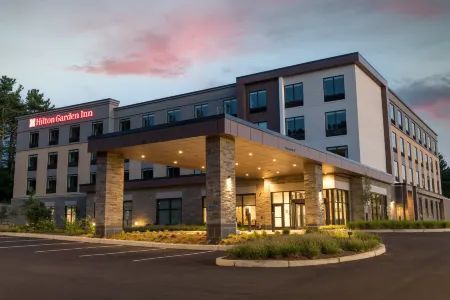 Hilton Garden Inn Boston Canton Отели рядом со станцией Commuter Rail - Dedham Corporate Center- Franklin Forge Park Line