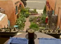 Red Cat House Vacation Apartment