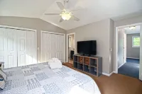 Discover RI!  So. County Escape:20 min to Newport &Ocean Hotels in North Kingstown