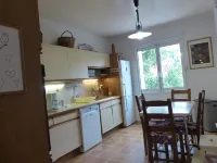 Apartment on the edge of the old town, 2.3 km from the beach. Hotels in Argeles-sur-Mer