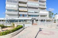 Modern apartment with large, 40 sqm terrace 1st line, with fiber optic connection