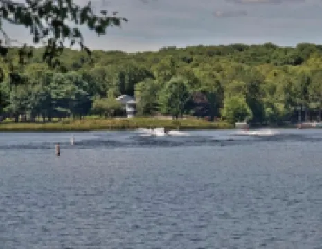 Welcome to the Brentwood Chalet in The Hideout