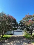 Charming 3-bedroom house in peaceful Arlington with WiFi, AC Hotels near T.J. Maxx