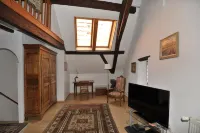 Lots of character, ideal location, lovely garden Hotel a Soultz-Haut-Rhin