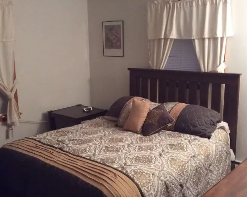 1 bedroom/1 bath Hotels in Oneonta