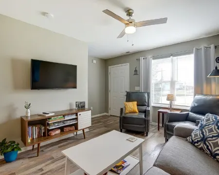 ChampionHill - Pick & Roll into Spooky Nook 2Bd Townhome with Off Street Parking Hotele w: Hamilton