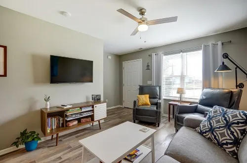 ChampionHill - Pick & Roll into Spooky Nook 2Bd Townhome with Off Street Parking Hotels in Hamilton