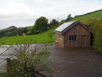 Girt Farm is a beautifully restored and stylishly decorated 18th Century house Hotels near Harbour