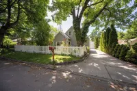 Spring is Here!  Enjoy it at the Ivy Cottage in  Downtown Coeur D’Alene!