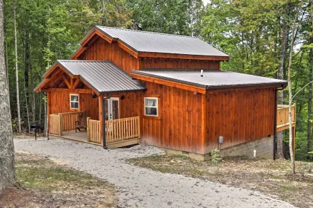 ACE HIGH Cabin- RRG- Hot Tub