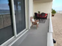 Gorgeous1st Floor 3/2 condo with private beach. 7th night free for weekly rental