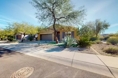NEW! Amazing North Peoria Home with Outdoor SPA,  TVs, Hiking Backyard Trail