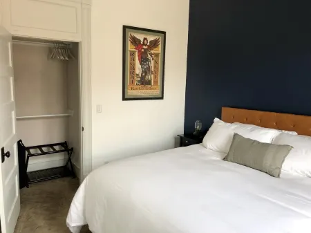Tenderfoot Loft - Downtown - Inside Historic Palace Hotel