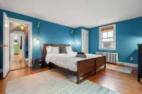 2Br Historic Marblehead Home+Minutes to Beach