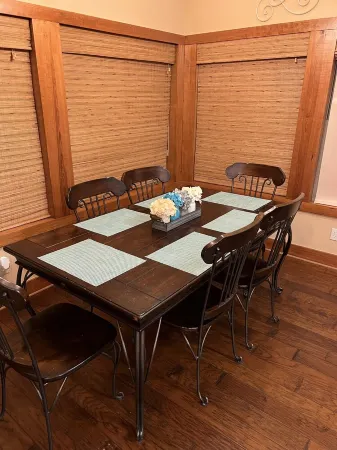 The Stilt House on Lake Fork-Relax and Enjoy our Amenities