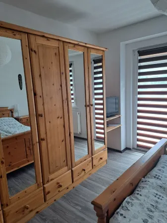 Welcome to the beautiful 3 rivers city with Andrea and Axel <br>