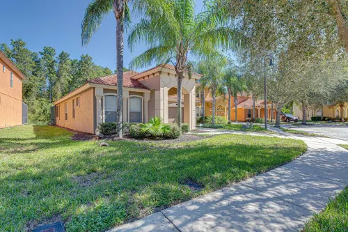 Modern clean home with private pool covered patio, game room and close to Disney