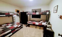 Forest View! 4 Bedroom, Family/Pet-Friendly, w/AC, & Stanislaus Forest Hiking