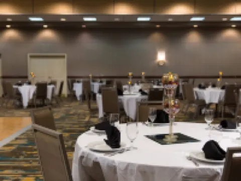 Residence Inn Kansas City Airport Hotels in May