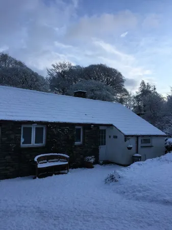 Tulip Cottage ideal Riverside Location, Lake District  Park,withlog burner.