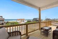 Gorgeous, Ocean View, 3 bedroom, 2 bathroom home in the heart of Kitty Hawk!