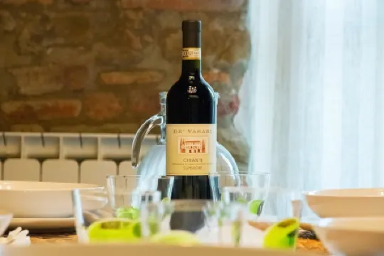 charming apartment with pool just 4 km from the center of Arezzo and 6 km from t