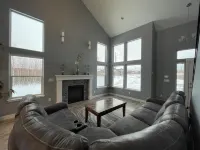 Alaskan home with views of Denali.