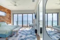 Oceanfront 4-bed Villa with private pool. Weekly discount for spring and summer.