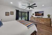 Private gated home, pool/hot tub, bbq, beach, families, summer vacation.